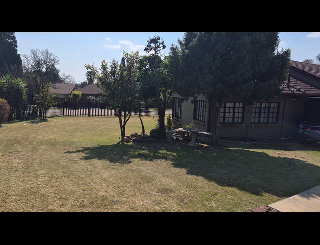 3 BEDROOM HOUSE FOR SALE IN HOEVELD PARK